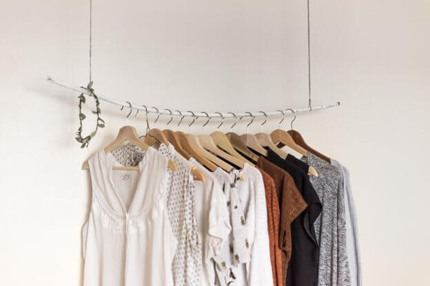 Hanging Clothes | The Mustcard