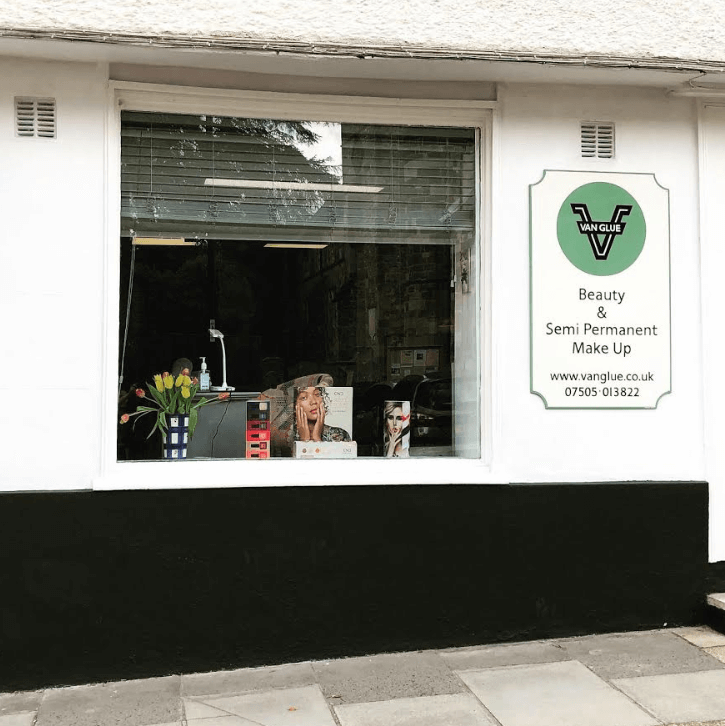Shop Window | The Mustcard