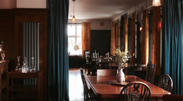 The Ship Inn Dining Area | The Mustcard